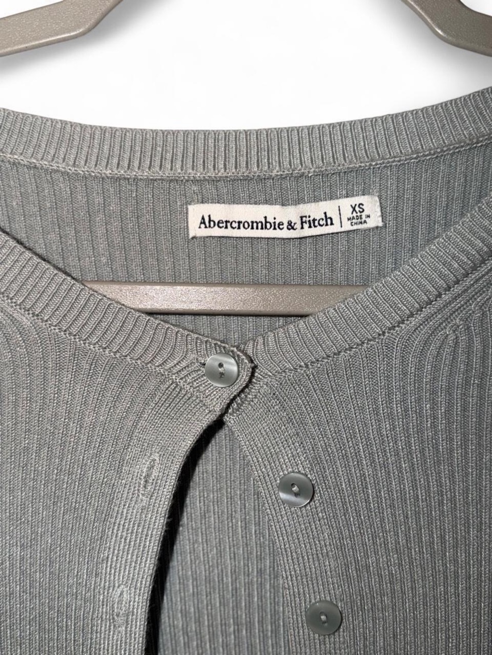 Abercrombie & Fitch Ribbed Button-Up Cardigan - Picture 3 of 5